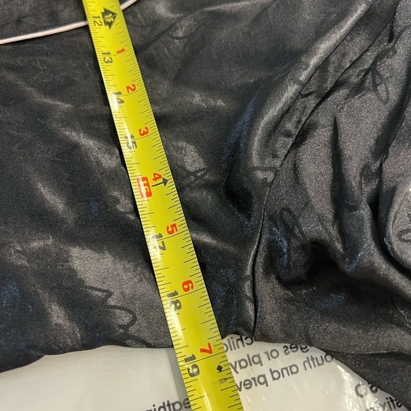 Victoria Secret Satin Logo Wrap With Matching Short - Picture 9 of 9